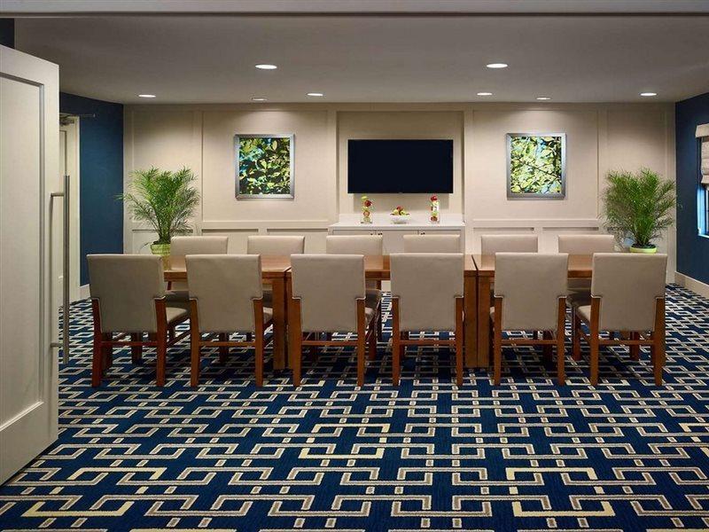 Staybridge Boston - By Ihg Hotel 3*