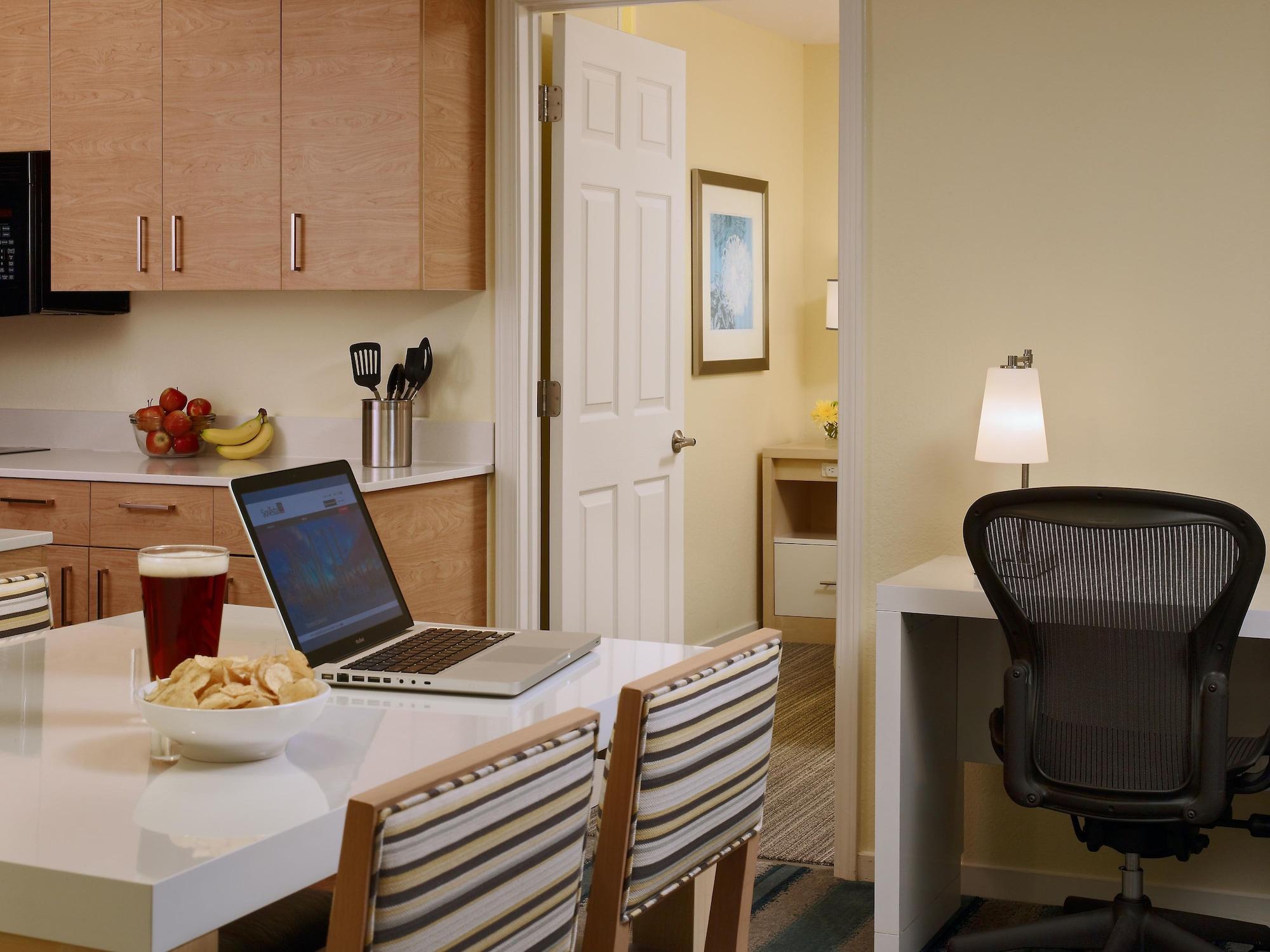 Staybridge Boston - By Ihg Hotel 3*