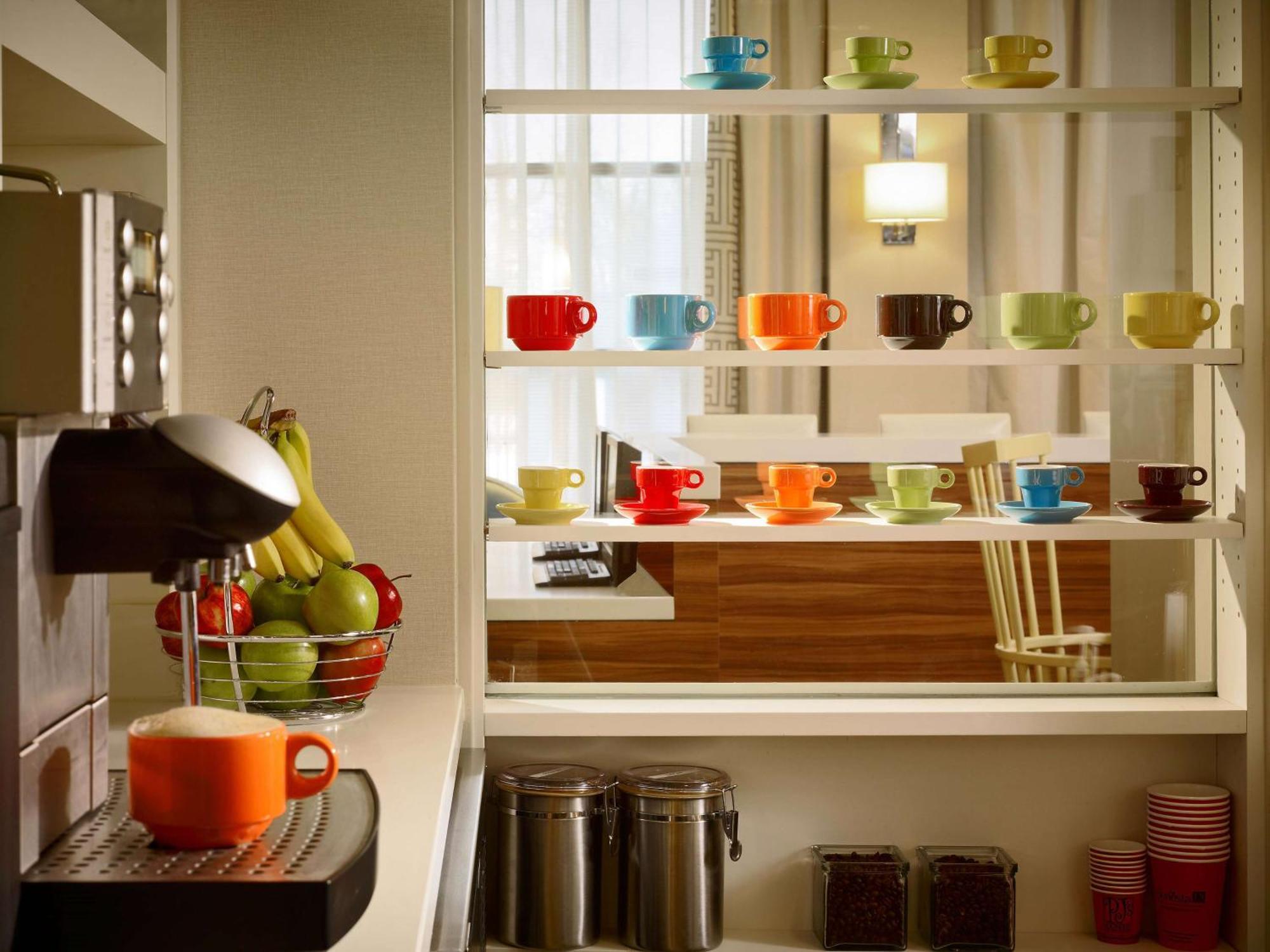Staybridge Boston - By Ihg Hotel